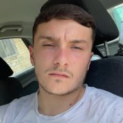 Lewis_820_900