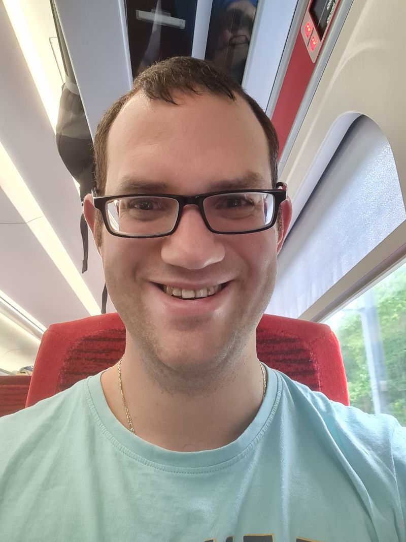 Yaniv
