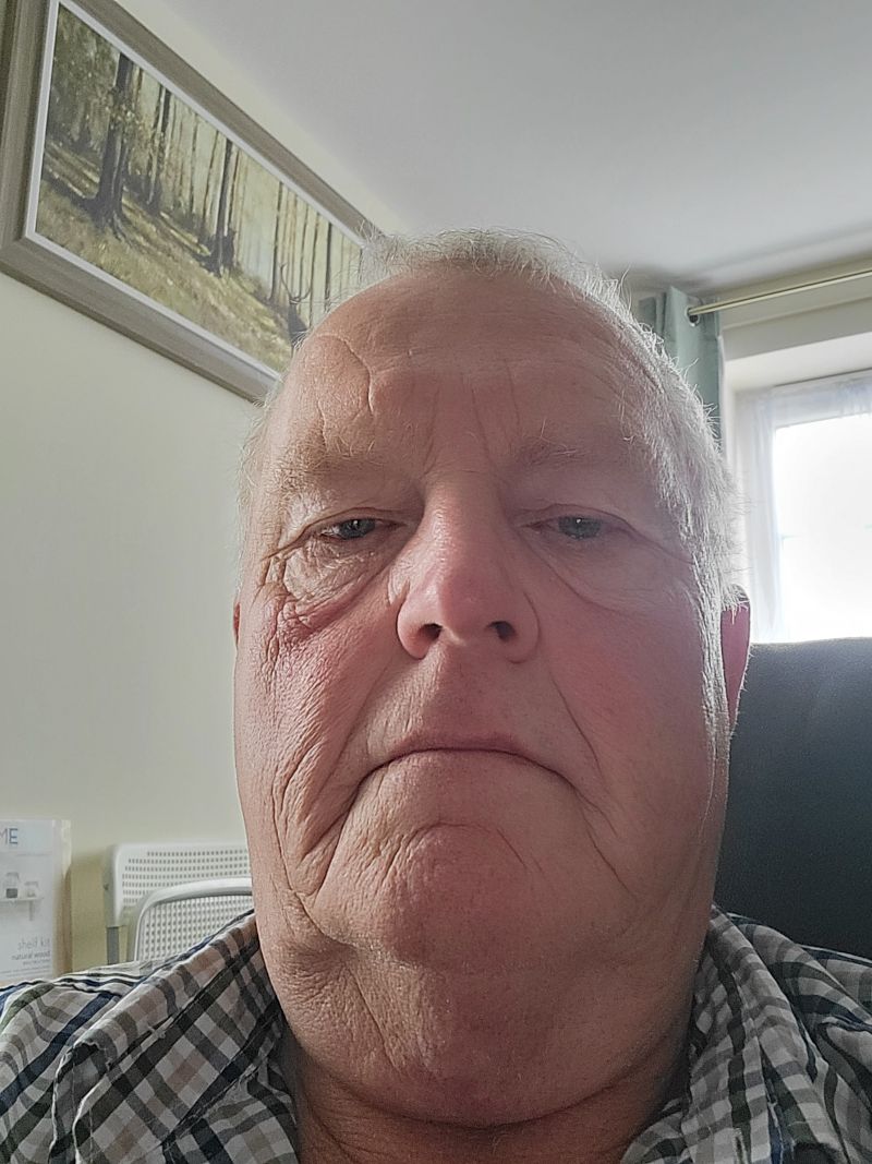 Looking_359 Looking_359